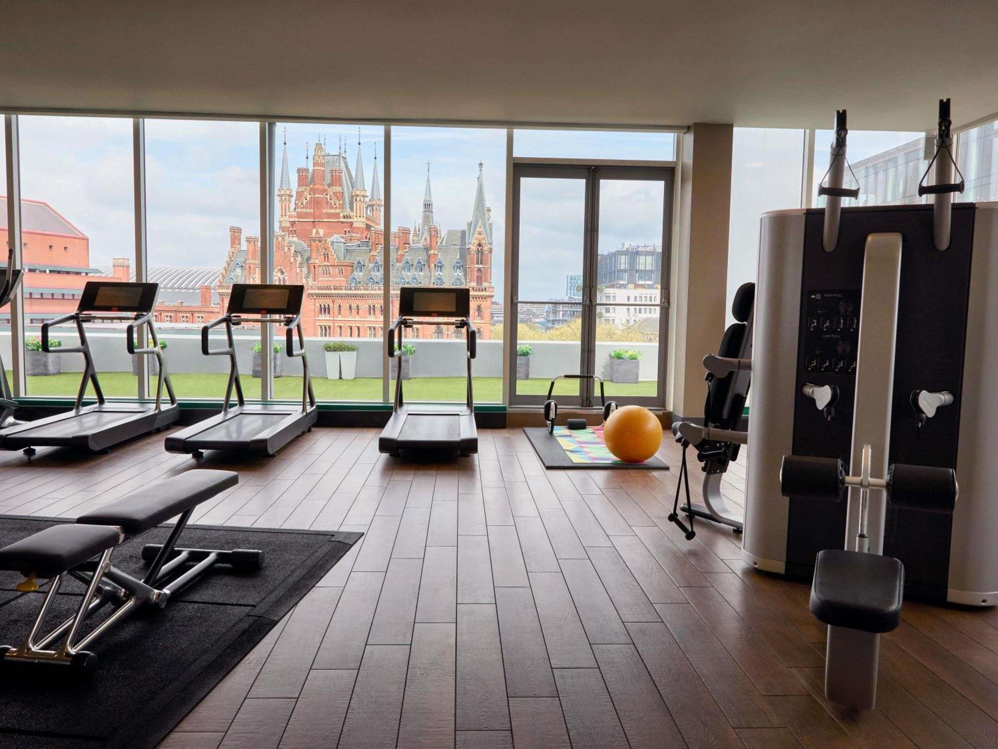 Hotel Pullman St Pancras London